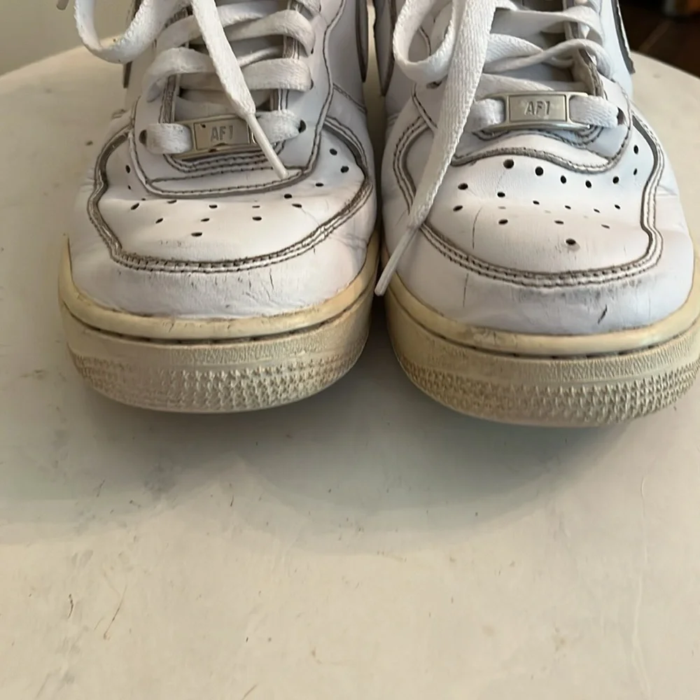 Nike Air Force 1 07' Women's Size 7 Triple White